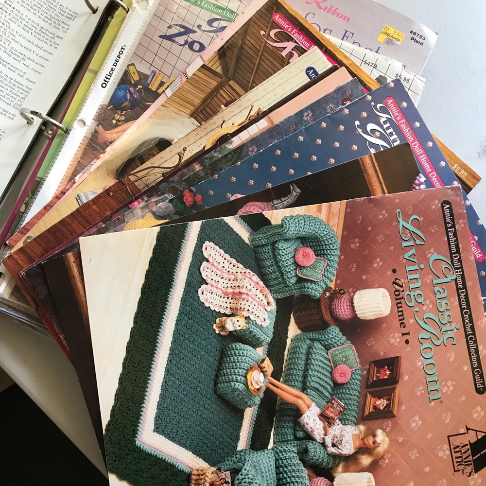 Annie’s attic crochet club binder and approx 45-50 patterns